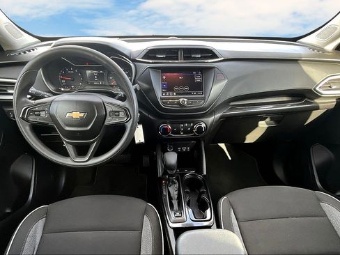 Used 2023 Chevrolet TrailBlazer LS image 7