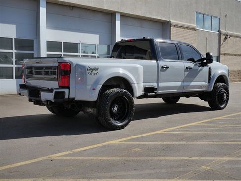 Used 2025 Ford F450 Platinum w/ Platinum Plus Package image 6