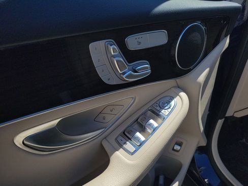 Certified 2022 Mercedes-Benz GLC 300 GLC 300 image 20