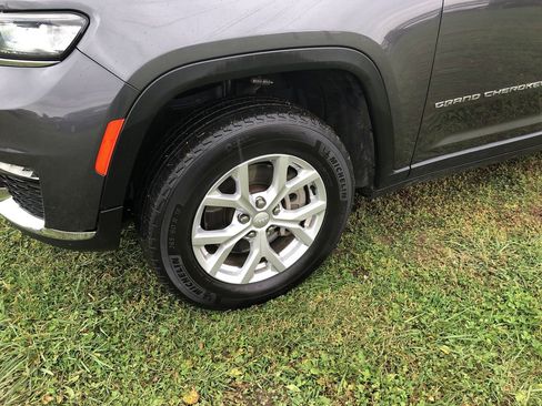 Used 2023 Jeep Grand Cherokee L Limited image 10