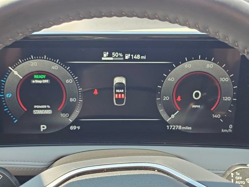Used 2023 Nissan Ariya FWD image 28