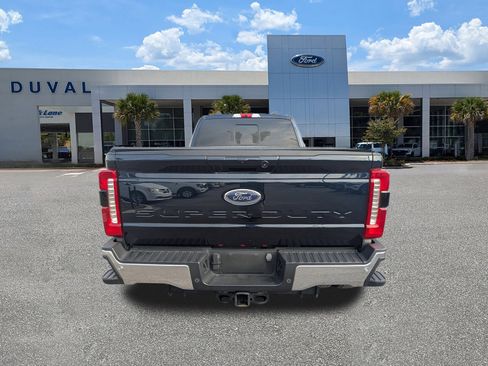 Used 2023 Ford F450 Lariat image 5