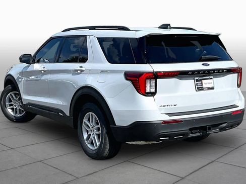 New 2026 Ford Explorer Active RWD image 11
