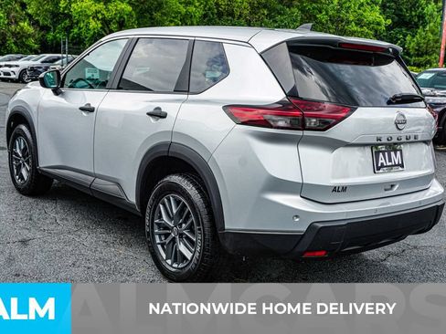 Used 2024 Nissan Rogue S FWD image 5