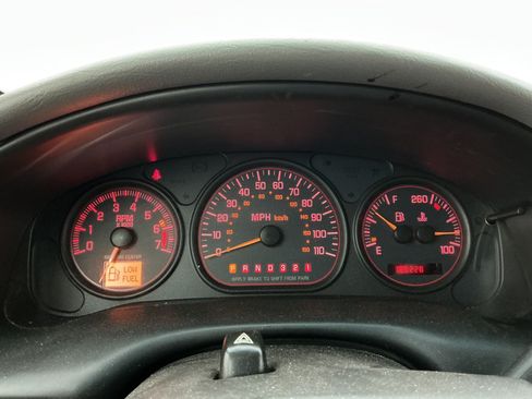 Used 2005 Pontiac Montana Extended w/ Convenience Package #1 FWD image 20
