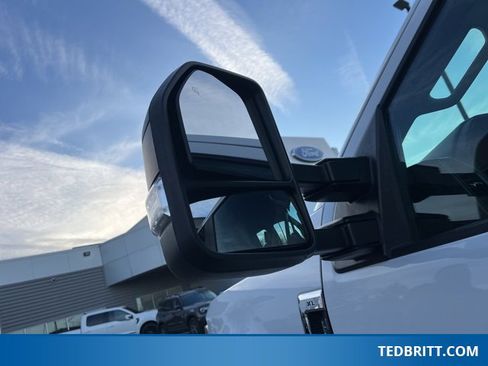 Used 2020 Ford F350 XL w/ Power Equipment Group image 36