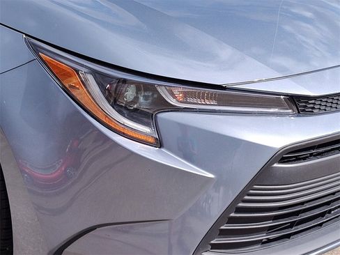 Used 2024 Toyota Corolla LE image 15