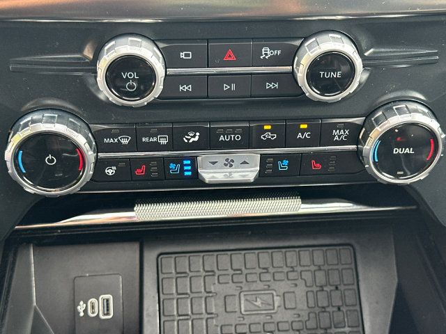 Used 2025 Ford F150 Raptor AWD/4WD image 36