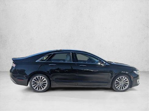 Used 2017 Lincoln MKZ Select w/ Select Plus Package image 4