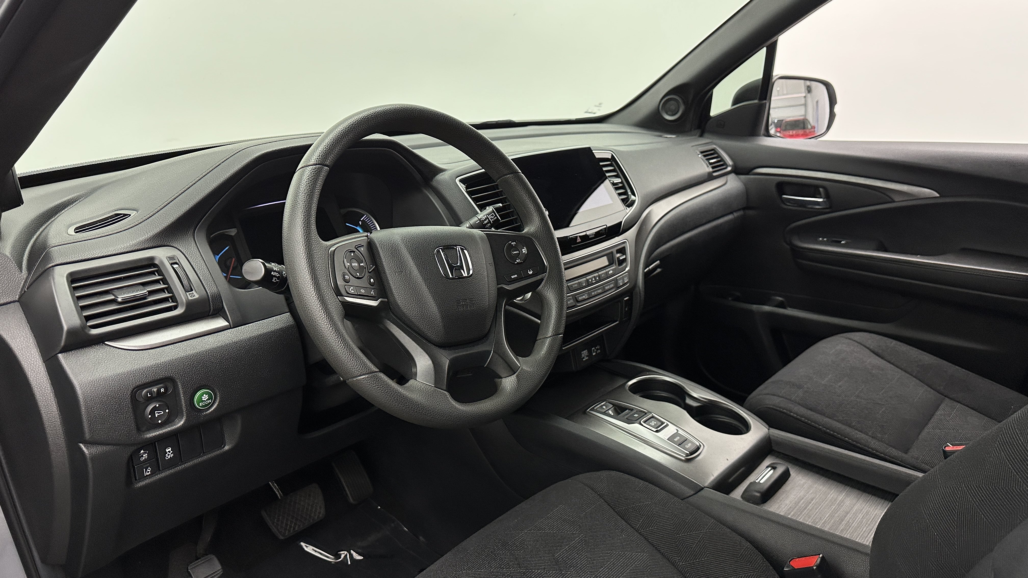 Used 2022 Honda Pilot Sport image 11