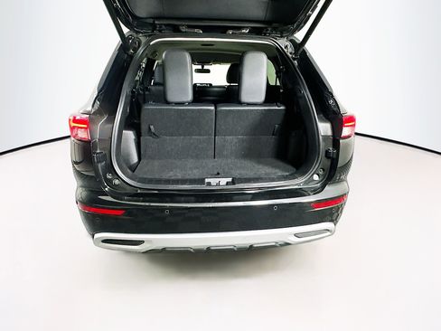 Used 2024 Mitsubishi Outlander SE AWD/4WD image 27
