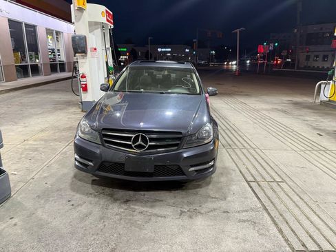 Used 2014 Mercedes-Benz C 300 4MATIC Sedan image 6