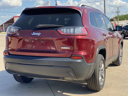 Used 2019 Jeep Cherokee Latitude Plus FWD image 5
