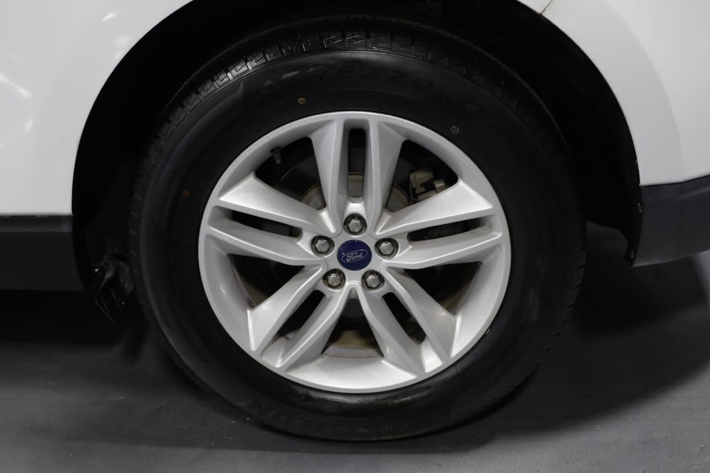Used 2017 Ford Edge SEL FWD image 37