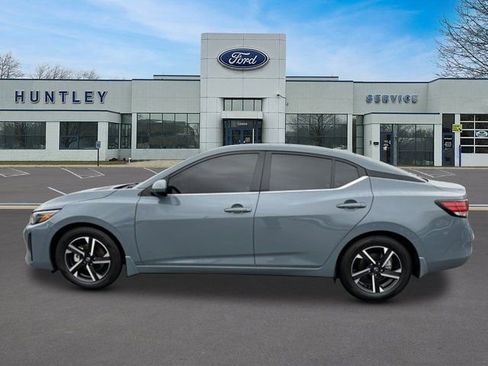 Used 2025 Nissan Sentra SV w/ Trunk Package image 7