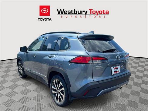 Certified 2024 Toyota Corolla Cross XLE w/ Convenience Package AWD/4WD image 9