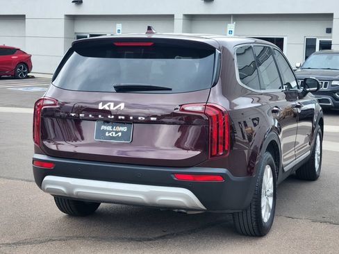 Certified 2022 Kia Telluride LX FWD image 5