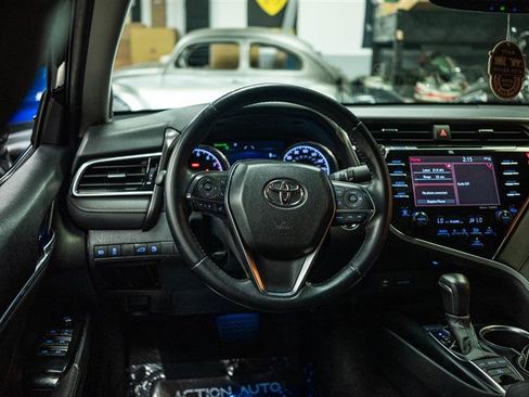 Used 2018 Toyota Camry XLE w/ Protection Package (Q2) FWD image 15