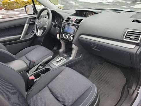 Used 2018 Subaru Forester 2.5i Premium w/ All-Weather Package image 27