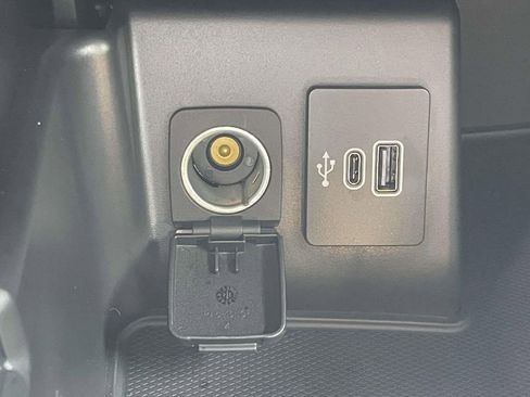 New 2025 Ford Explorer Active w/ Active Comfort Package image 12