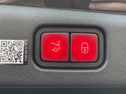 New 2026 Mercedes-Benz E 350 E 350 4MATIC Sedan image 12