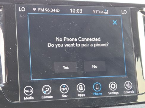 Used 2020 Chrysler Pacifica Limited FWD image 31
