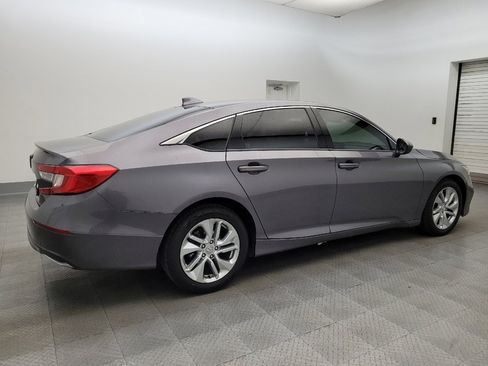 Used 2018 Honda Accord LX image 10
