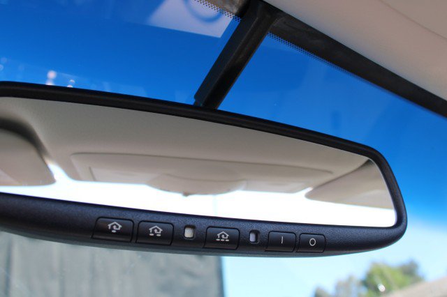 Used 2011 INFINITI G37 Convertible w/ Premium Pkg RWD image 33