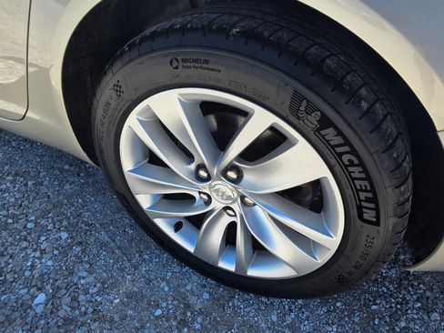 Used 2016 Buick Regal FWD image 22