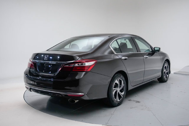 Used 2017 Honda Accord LX image 5