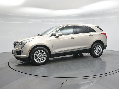 Used 2017 Cadillac XT5 FWD image 28