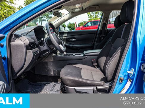 Used 2024 Nissan Sentra SV FWD image 17