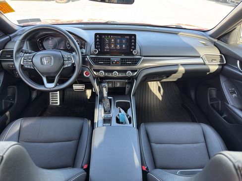 Used 2019 Honda Accord Sport image 12