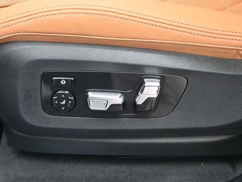 New 2026 BMW X7 xDrive40i w/ Executive Package image 21