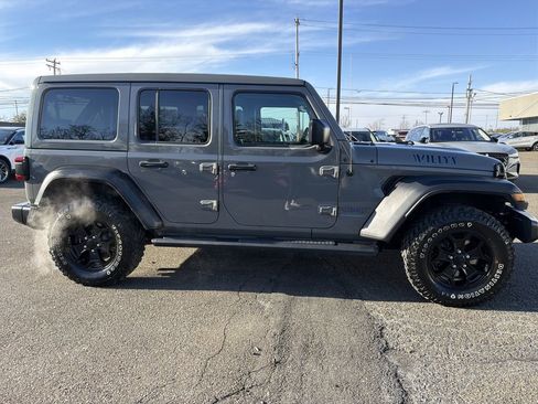 Used 2023 Jeep Wrangler Unlimited w/ Sun & Screen Package image 7