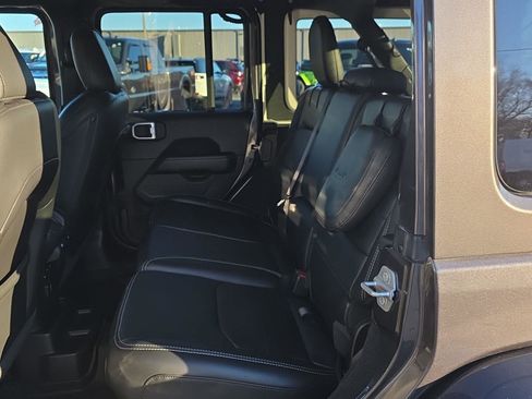 Used 2022 Jeep Wrangler Unlimited Sahara w/ Cold Weather Group image 37