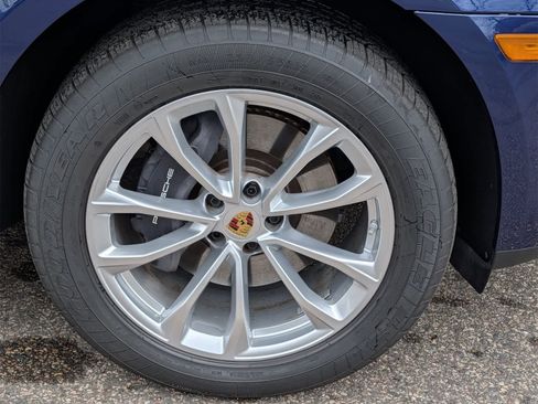 Used 2025 Porsche Macan image 27