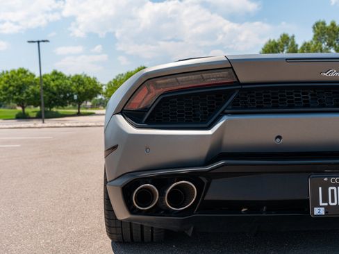 Used 2017 Lamborghini Huracan LP 580-2 RWD image 15