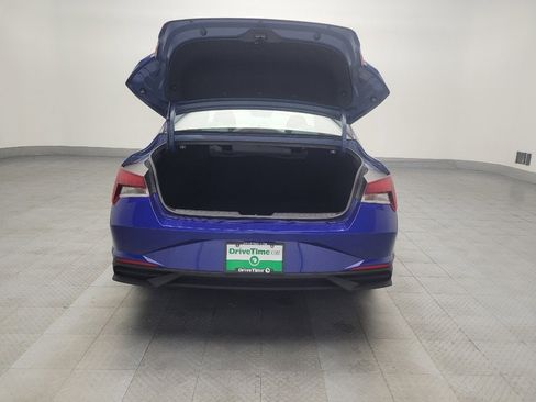 Used 2021 Hyundai Elantra SE image 29