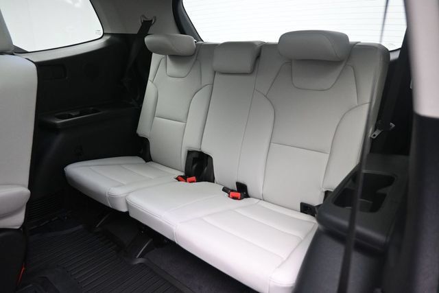 Used 2025 Kia Telluride SX Prestige AWD/4WD image 28