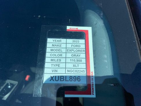 Used 2022 Ford Explorer XLT AWD/4WD image 39