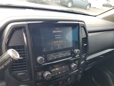 Used 2024 Nissan Titan SV w/ SV Bronze Edition Package image 18