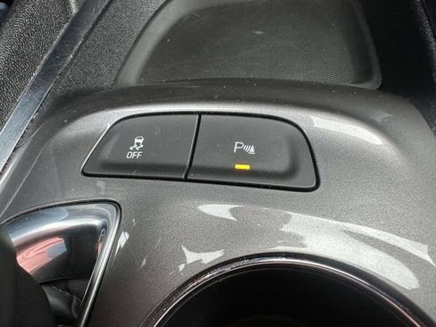 Used 2024 Chevrolet Malibu LT image 24