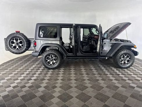 Used 2018 Jeep Wrangler Unlimited Rubicon AWD/4WD image 15
