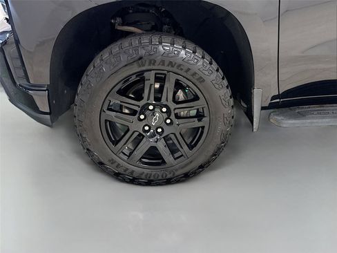Used 2022 Chevrolet Silverado 1500 LT Trail Boss w/ LT Trail Boss Premium Package AWD/4WD image 31