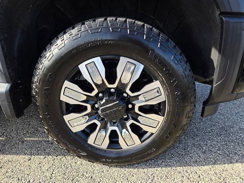 Used 2025 GMC Sierra 2500 Denali image 42