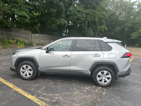 Used 2024 Toyota RAV4 LE AWD/4WD image 11