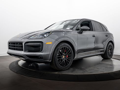 Certified 2022 Porsche Cayenne GTS AWD/4WD image 1