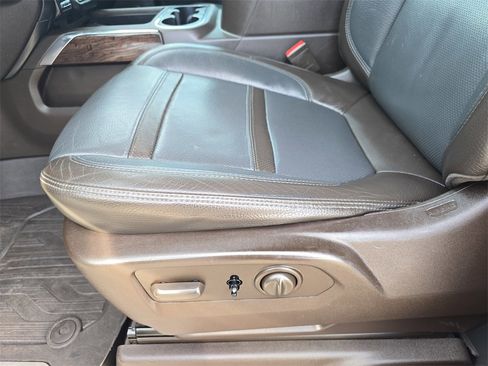 Used 2021 GMC Sierra 3500 Denali w/ Denali Ultimate Package image 30