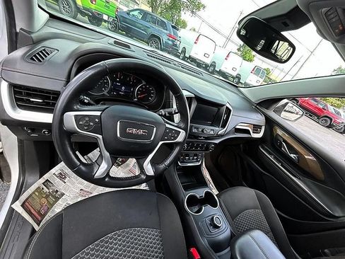 Used 2020 GMC Terrain SLE FWD image 10